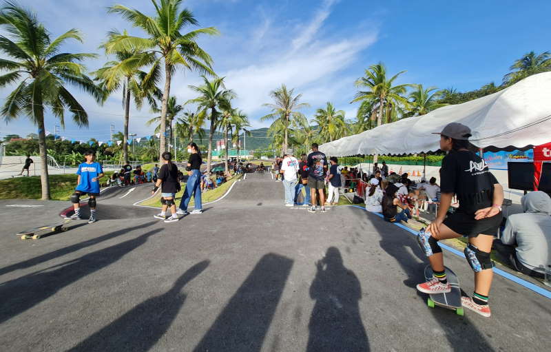 Coco Beach Surfskate