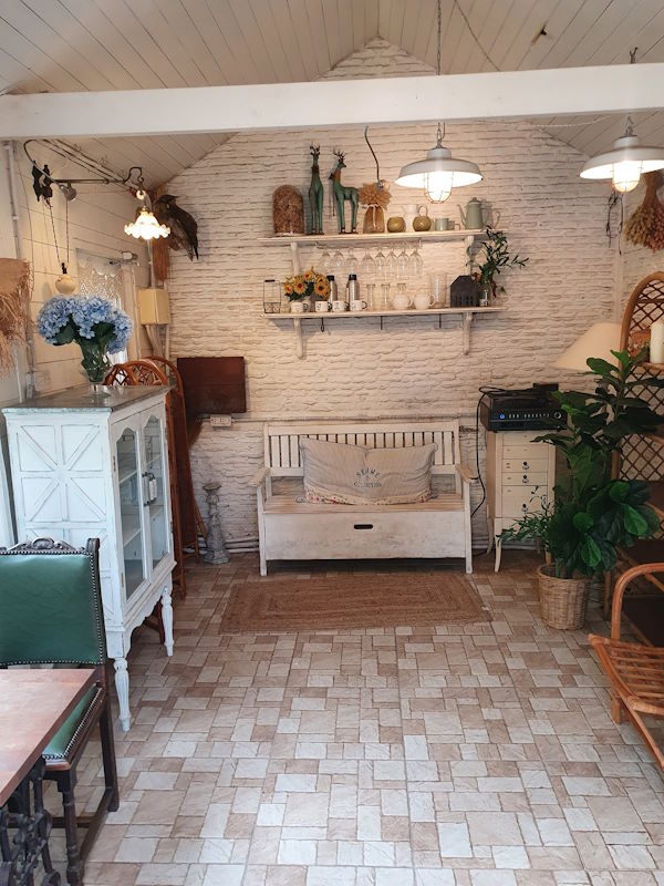 Padee Cafe & Ice-cream