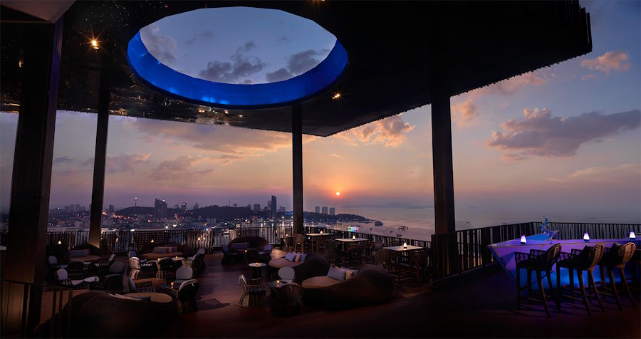 Horizon Rooftop Restaurant & Bar - Hilton